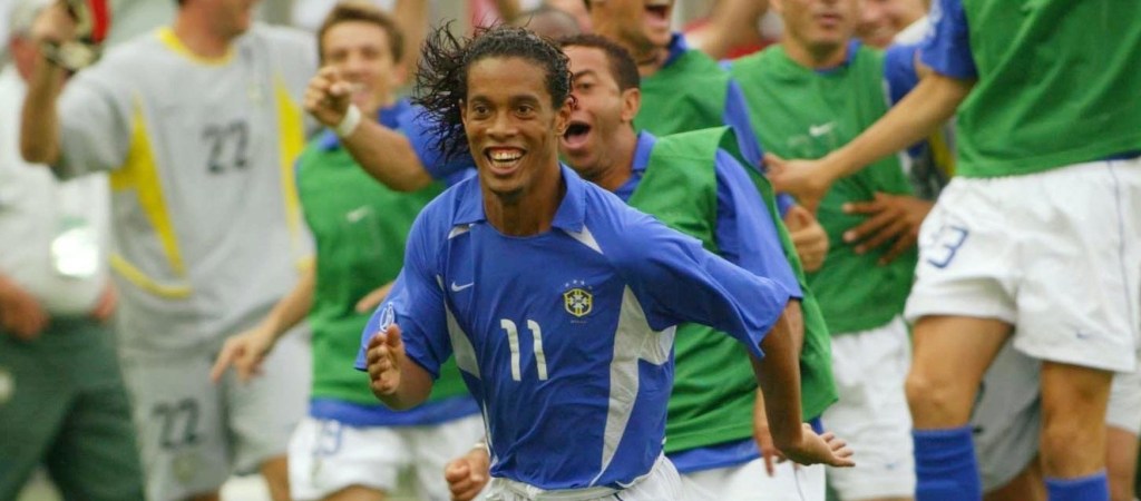 Copa 2002 – Gol de falta do&nbsp;Ronadinho